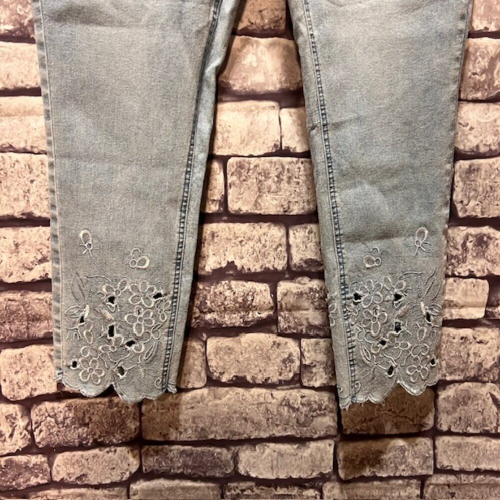 Charlie Paige NWT Blue Pull On Pants Size XL - Picture 3 of 8